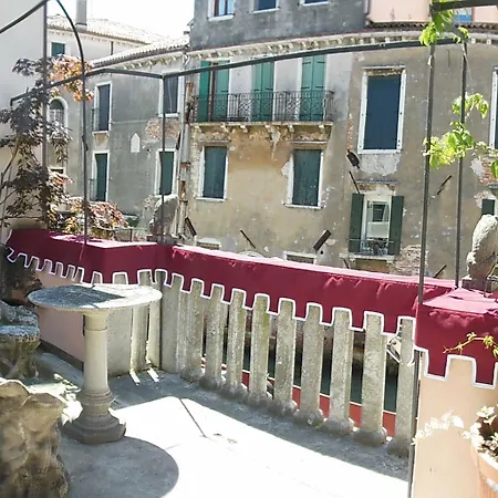 Sant'antonin מלון 3*