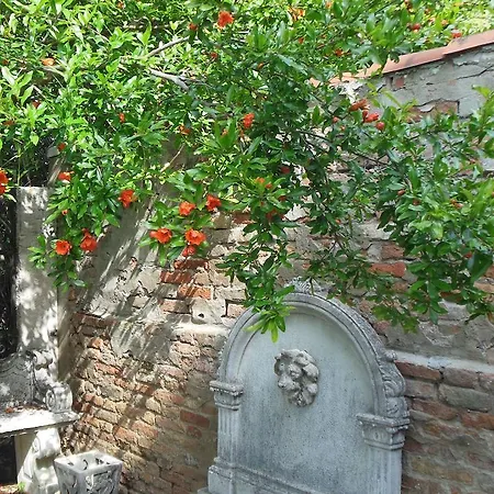 Sant'antonin מלון