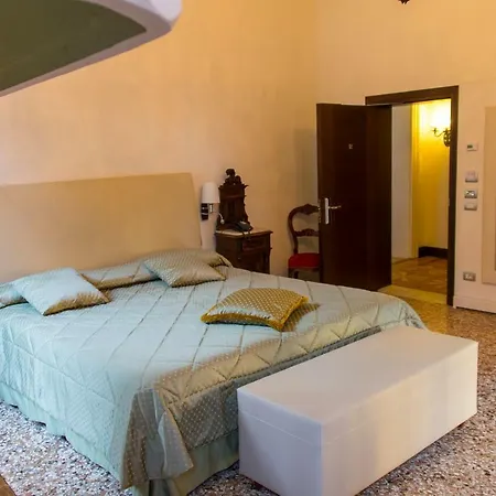 מלון Sant'antonin 3*